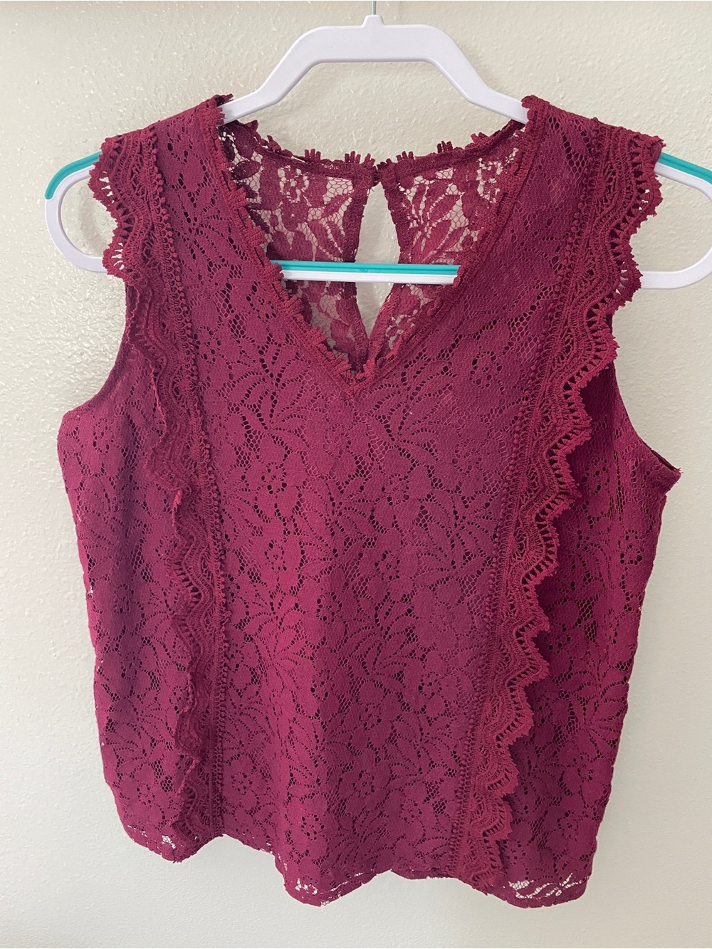 Lace V-Neck Sleeveless Top - Burgundy